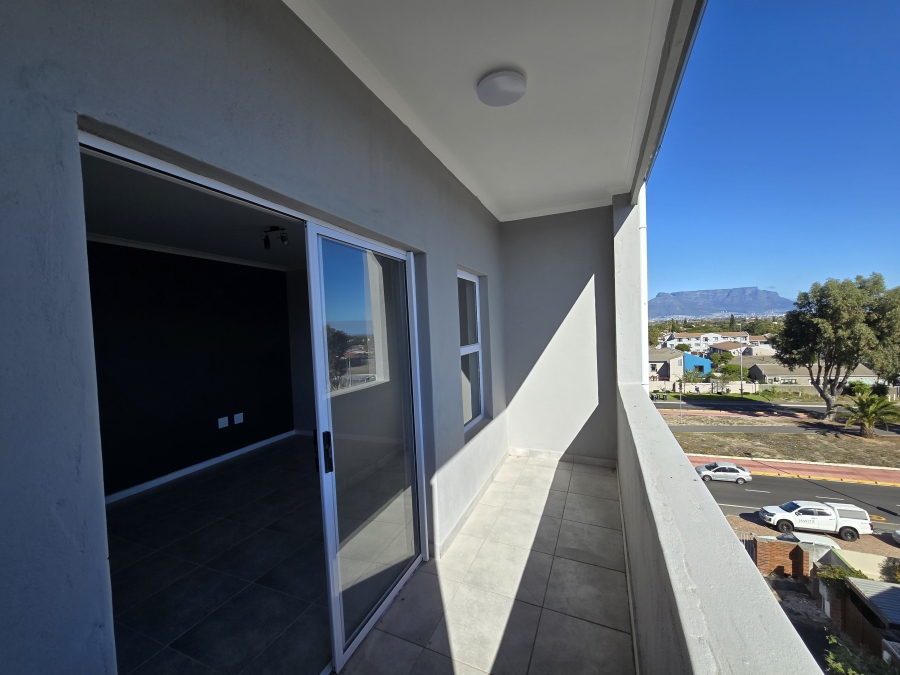 To Let 1 Bedroom Property for Rent in Table View Western Cape